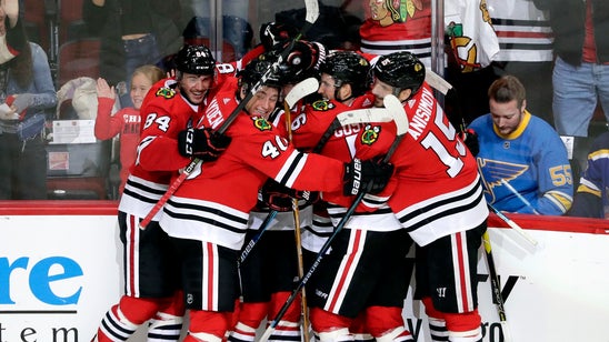 Blackhawks goalie Crawford to make season debut vs Coyotes