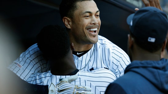 Stanton homers, Paxton wins 10th straight as Yanks top Jays