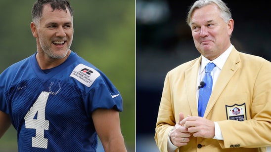 Vinatieri hoping to score big as Bills, Colts square off