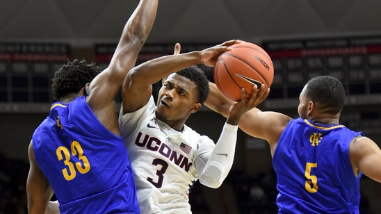 Smith scores 22 in UConn's 94-66 romp over UMKC