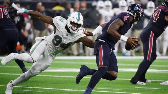 Cowboys acquire Dolphins DE Robert Quinn for 6th-round pick