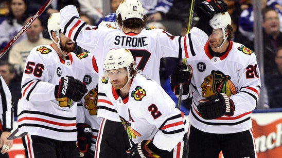 Blackhawks deny Maple Leafs' comeback, hold on for 5-4 win