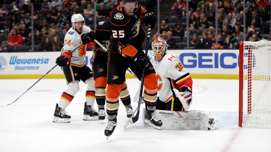 Backlund propels Flames to 2-1 victory over Ducks