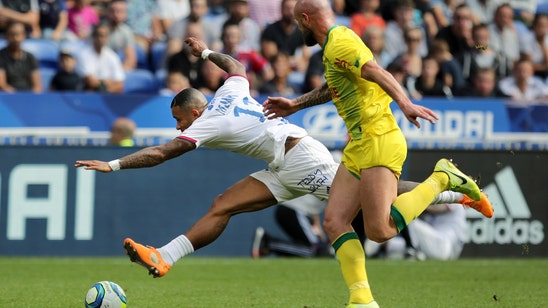 Mbappé returns, sets up Neymar as PSG beats Bordeaux 1-0