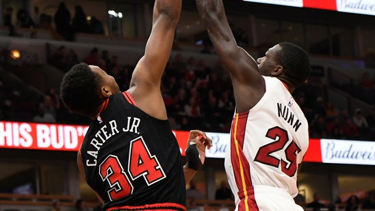 Butler scores 27 points against former team, Heat beat Bulls