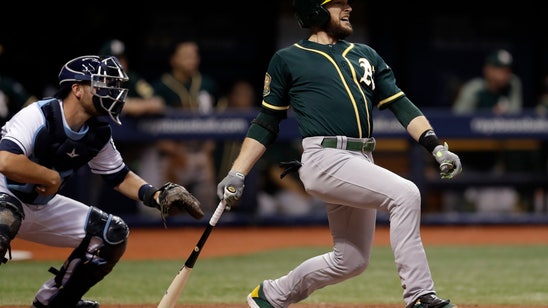 AP source: Jed Lowrie, Mets agree to $20M, 2-year contract