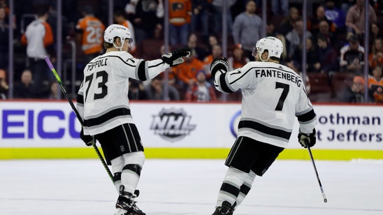 Toffoli leads Kings to shootout victory, ends Flyers’ streak