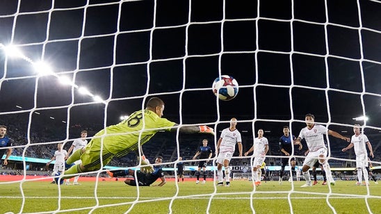 Hoesen's late goal lifts Quakes over Real Salt Lake 1-0