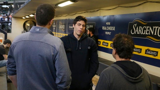 Injured Yelich still in the hunt for batting title