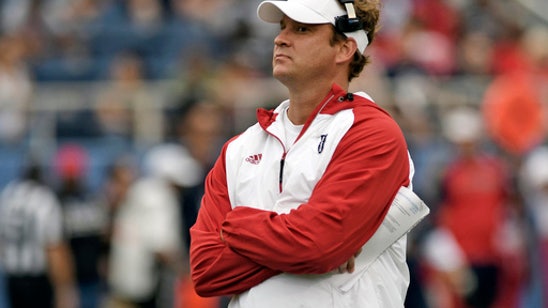 Lightning drags out Kiffin's debut, Navy tops FAU 42-19 (Sep 01, 2017)