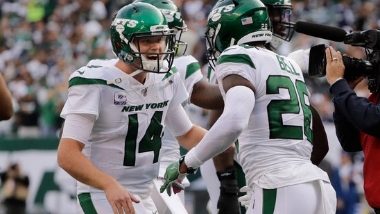 Darnold gives Jets, struggling offense 'new life' in return