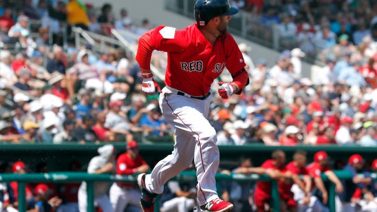 Red Sox wait on Pearce injury; Pedroia to play Tuesday
