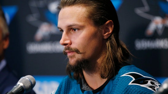 Erik Karlsson looks to fit in on 1st day with Sharks
