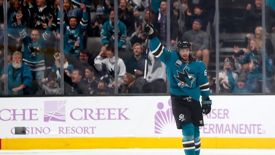 Karlsson scores 1st goal with Sharks in 4-0 win over Blues