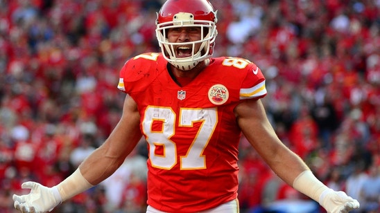 Travis Kelce Continues Onslaught with 80-Yard Touchdown Catch (Video)