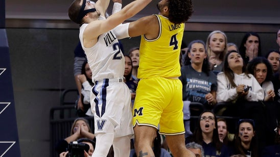 Michigan routs Villanova in championship rematch