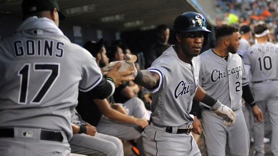 Anderson homers, White Sox beat Tigers 5-3