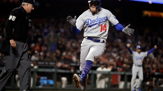 Posey’s hit sends Giants to 2-1 win over Dodgers
