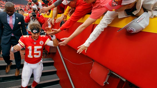 Patriots prepping for big challenge in versatile Mahomes