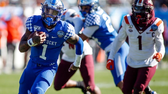 Bowden's late TD pass lifts Kentucky past VTech 37-30