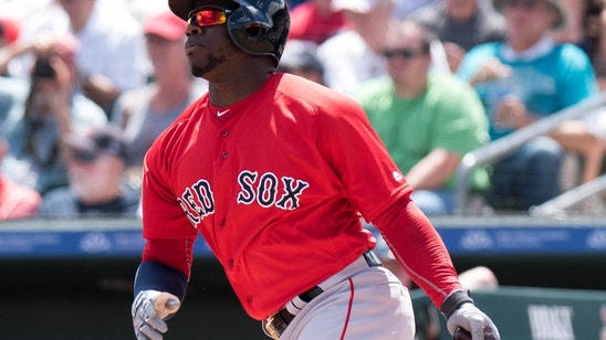 Red Sox: Will Rusney Castillo get another shot in 2017?