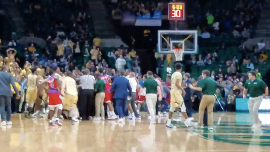 Louisiana Tech finishes game with four players after fight leads to ejections (video)