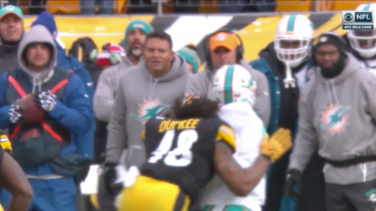 Video: Dolphins QB Matt Moore leaves game for one play after hard hit to head