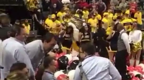 VCU cheerleader takes out disappointment on St. Joseph's balloons after Atlantic 10 loss