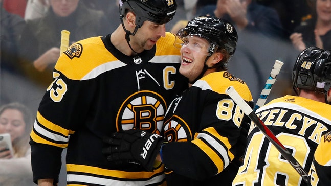 Pastrnak scores 3, Bruins beat Maple Leafs 5-1