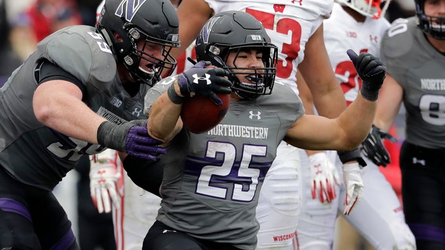 Eyeing playoffs, Irish look to keep rolling at Northwestern