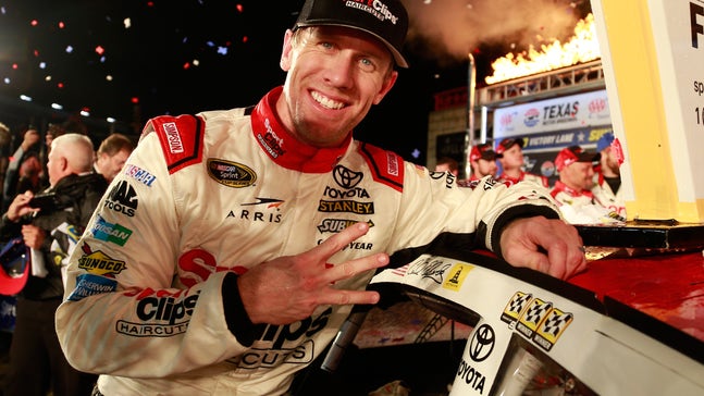 Season snapshot: Carl Edwards' 2016 year in review