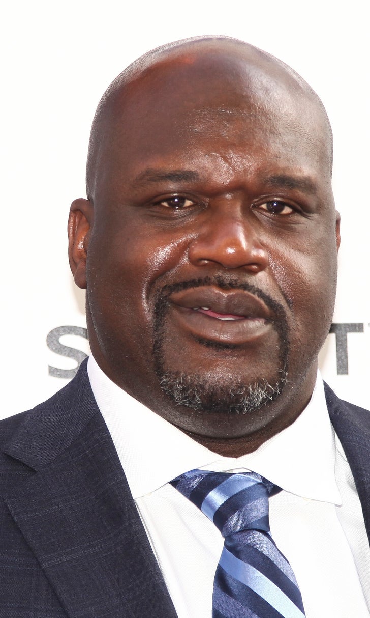 Papa John's scores Shaq to help revive its image | FOX Sports