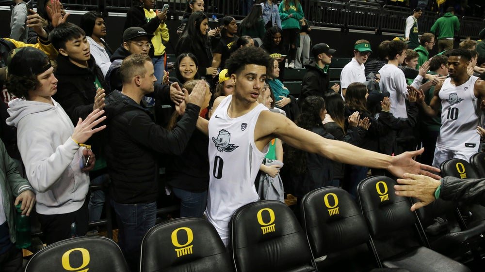 No. 17 Oregon rallies to overtake No 16 Colorado 68-60