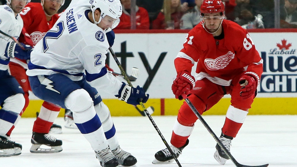 Red Wings earn elusive win over Lightning, 5-4 in shootout