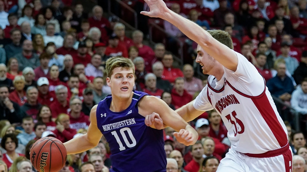 No. 24 Wisconsin beats Northwestern 63-48, moves into 1st