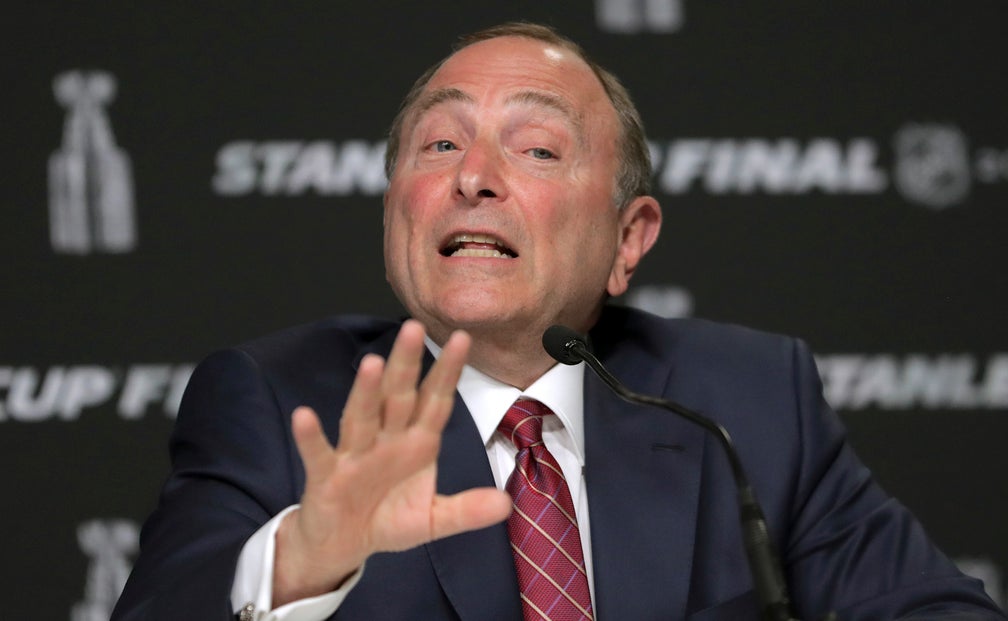 Nhl Moves Ahead With 24 Team Playoff Format If Play Resumes Fox