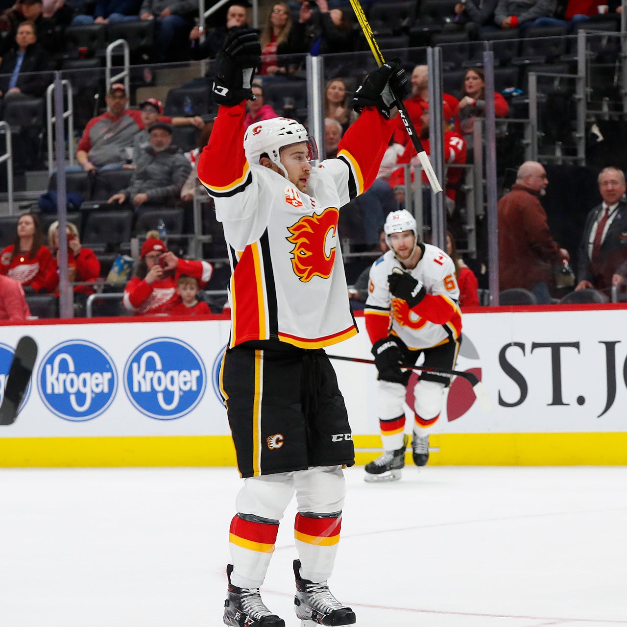 Blackhawks' Andreas Athanasiou sparks win over Flames - The Rink