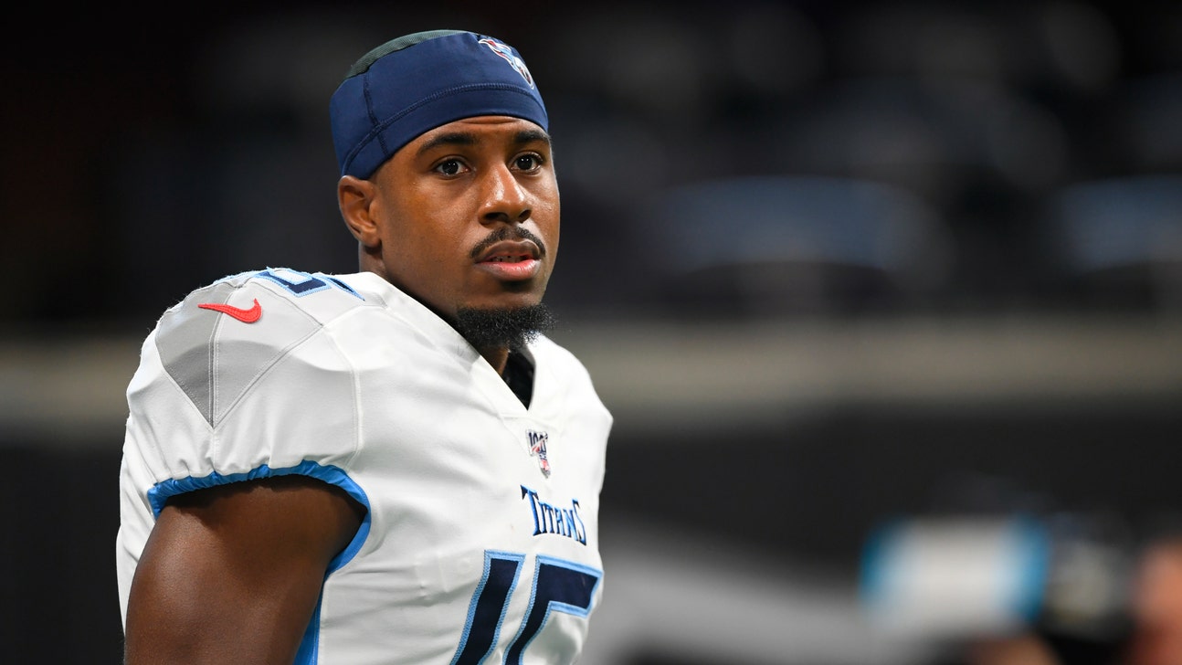 Chargers sign kick returner/wide receiver Darius Jennings