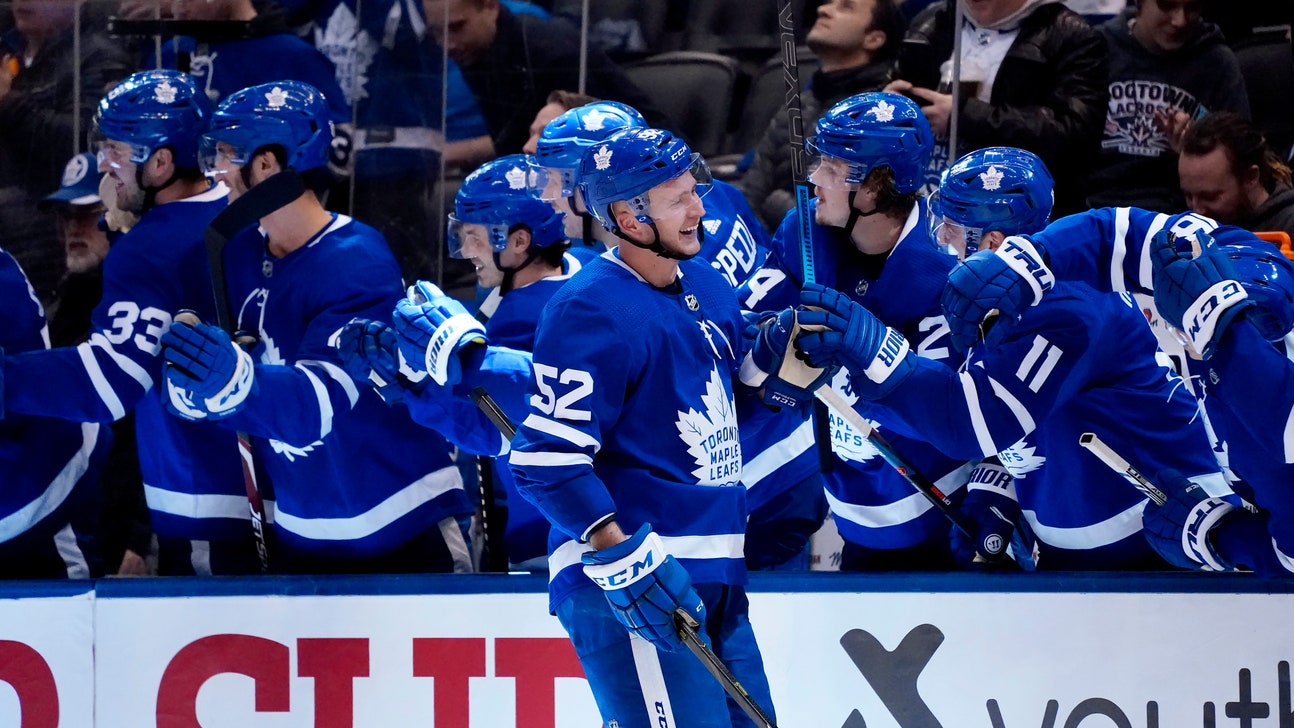 Marincin gets rare goal, Maple Leafs beat Canucks 4-2