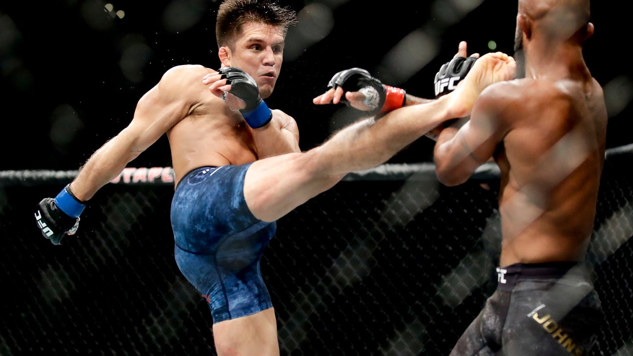 Blood, sweat and swabs: UFC seeks safe shows in pandemic