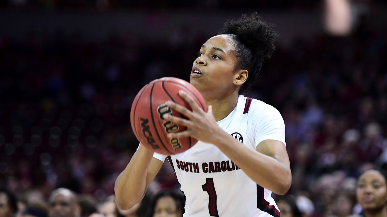 Boston, Cooke lead No. 1 South Carolina past Auburn 79-53