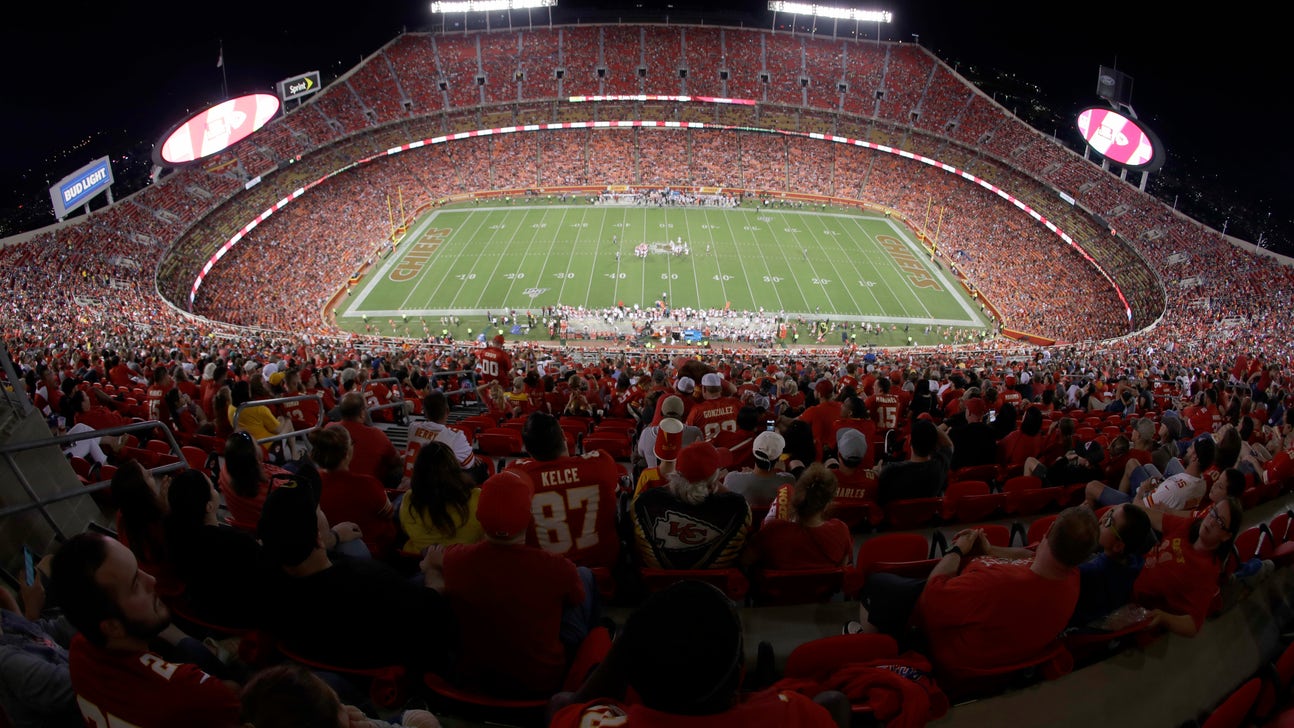 Kicking off: Texans at Chiefs to open season Sept. 10