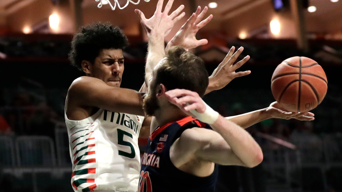 No. 22 Virginia wins another close one, beating Miami 46-44