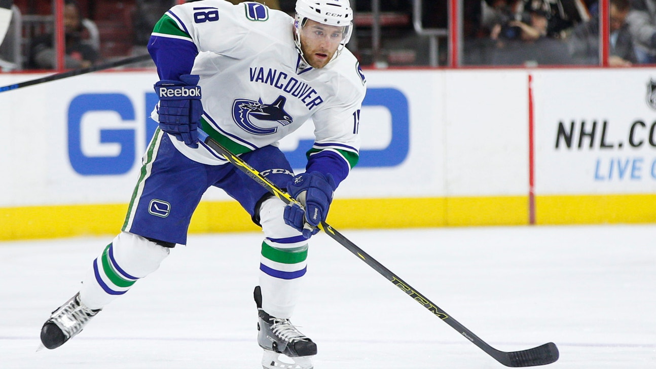 Getting home: Hockey players travel scrambled by coronavirus