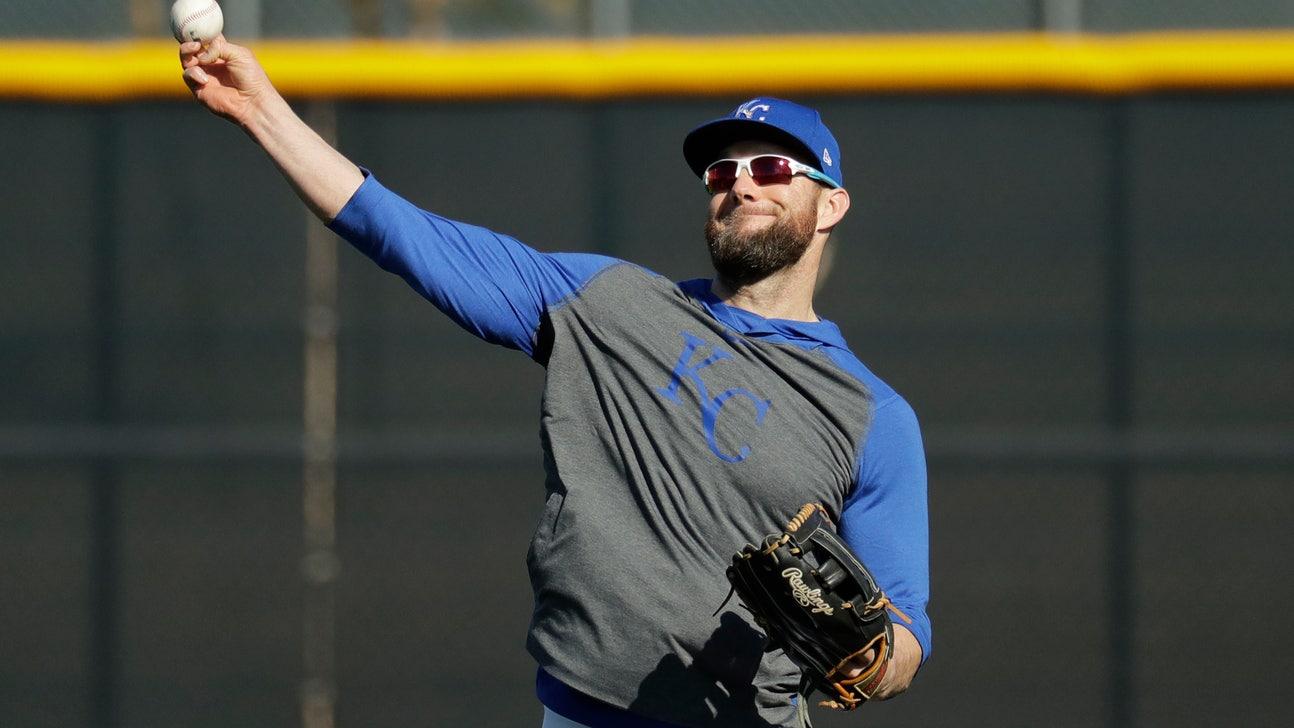 Gordon remains amid Royals rebuild, eager to finish in KC