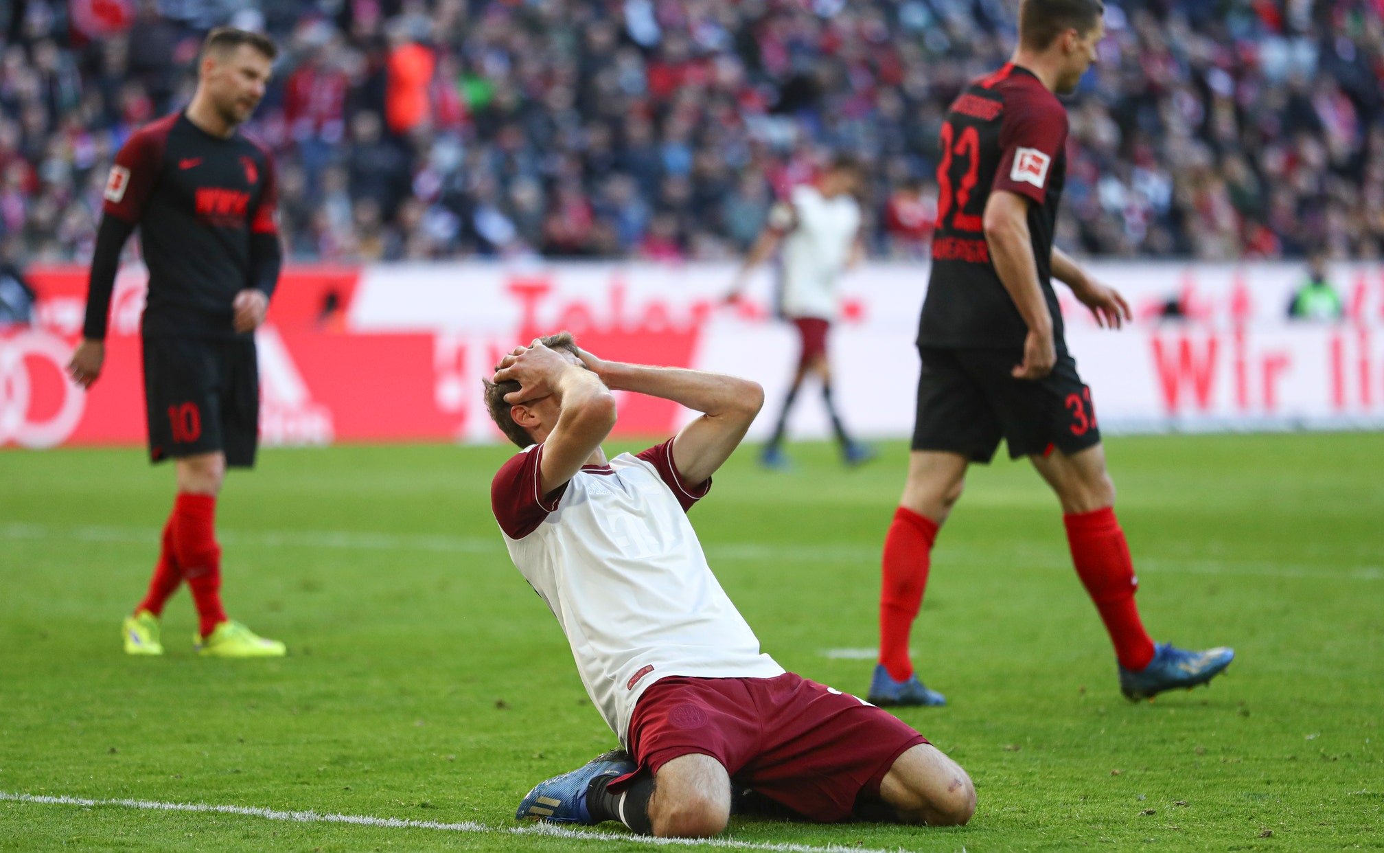 Thomas Muller Extends Contract At Bayern Munich Fox Sports