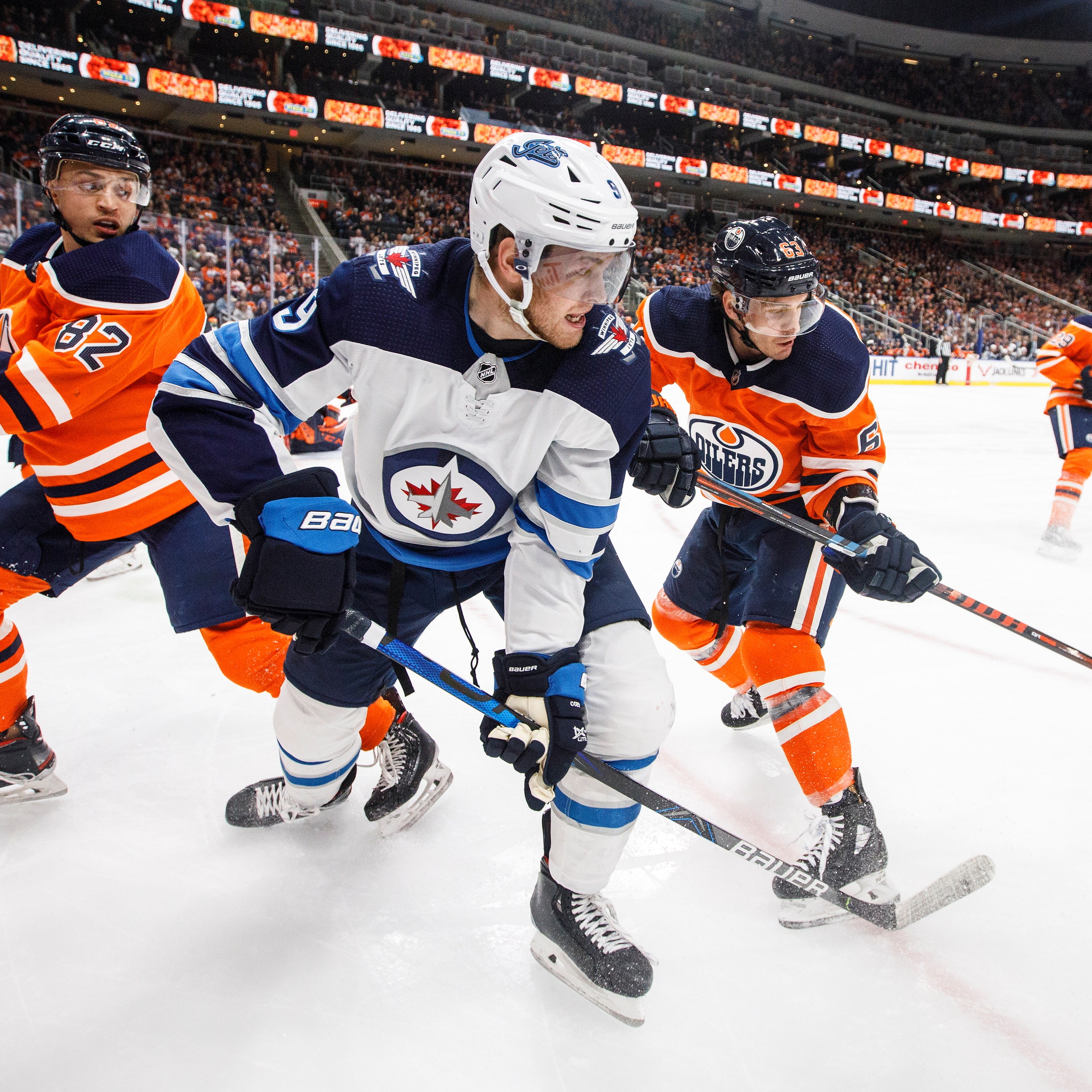 Kyle Connor Scores Twice In 3rd Period Jets Beat Oilers 4 2 Fox Sports