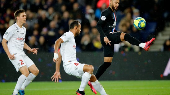 PSG routs Montpellier 5-0 to extend lead in French league