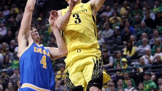 Duarte scores 24 points as No. 12 Oregon beats UCLA 96-75