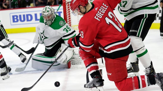 Dallas races to early lead, beats Hurricanes 4-1